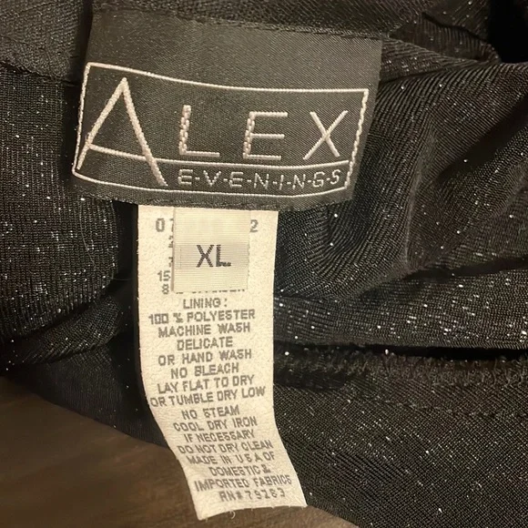 Alex evenings 2 piece tank and cardigan set in shimmery black and white - Picture 9 of 10